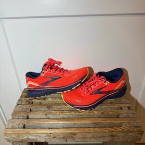 Brooks Ghost 15 Women's Outdoor Athletic Running Shoes. Casual, Comofty, Walking